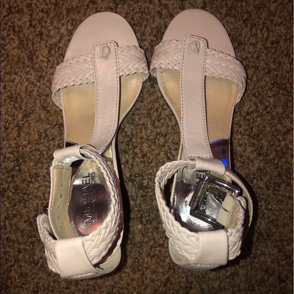 Michael Kors Juniper T-Strap size 7 1/2
